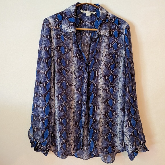 Diane Von Furstenburg Lorelei Blue Python Snake Pure Silk Sheer Blouse size 4 - Picture 1 of 7